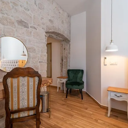 Providenca Trogir